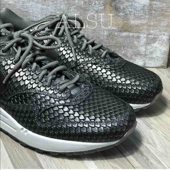 Nike Air Max 1 PRM Mtlc Pewter Grey Metallic W - Picture 7 of 8